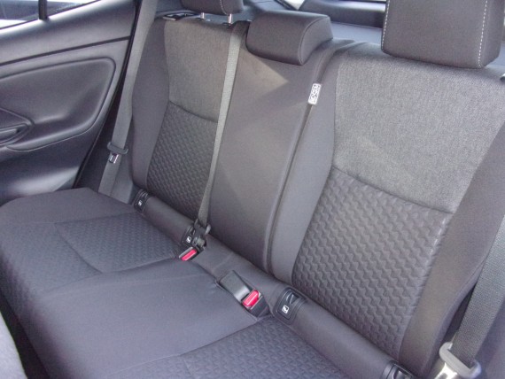 TOYOTA YARIS CROSS YARIS CROSS BLANCHE-018.jpg